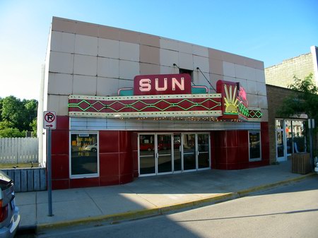 Sun Theatre - Recent Pic (newer photo)